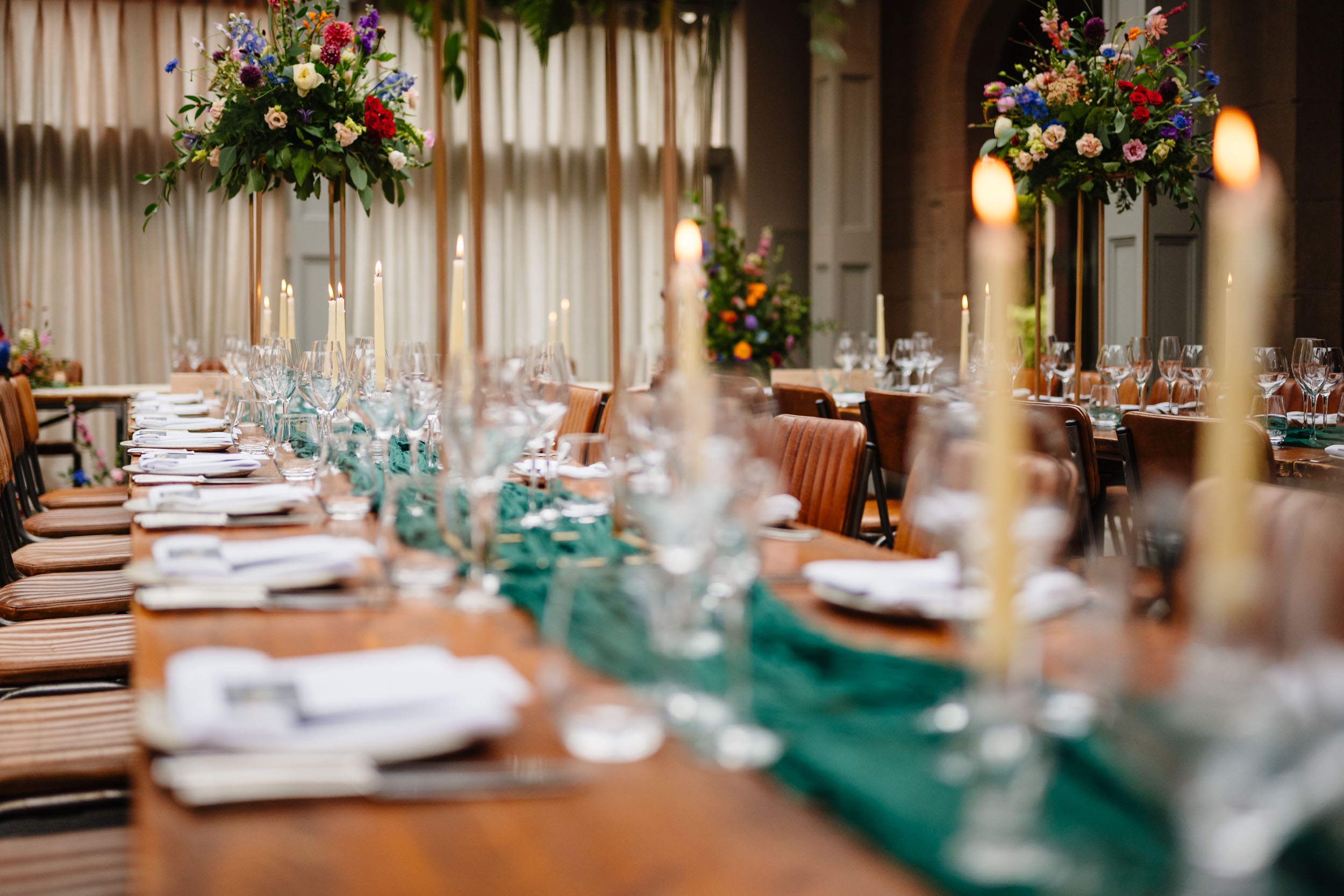 Table setup and décor inside the Hampton Manor dining space