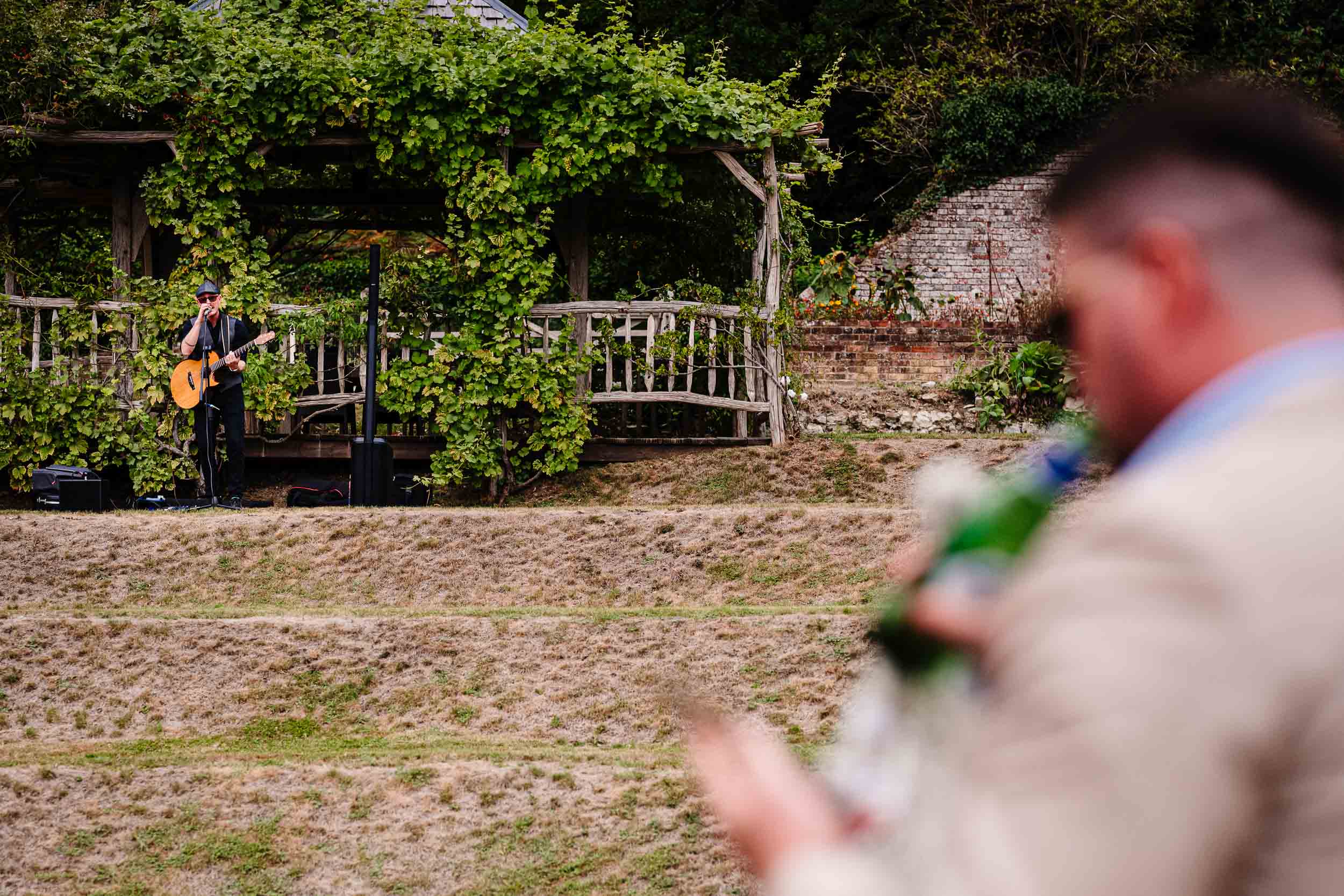 Singer performing at Riverhill Himalayan Gardens during the reception